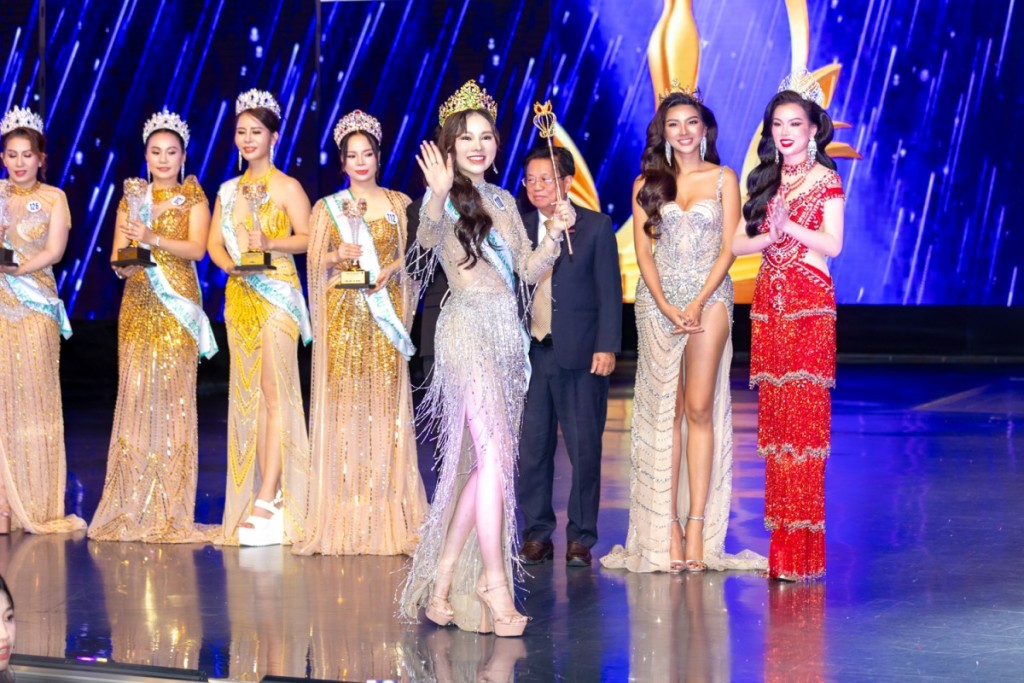 Tạp Chí Sắc Đẹp